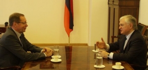 Քաղաքական խորհրդատվություններ ՀՀ և ՌԴ ԱԳՆ–ների միջև